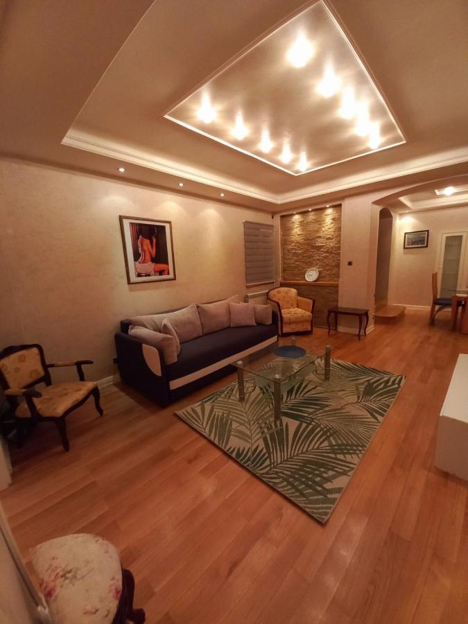 Alex Lux Apartment Belgrade Luaran gambar