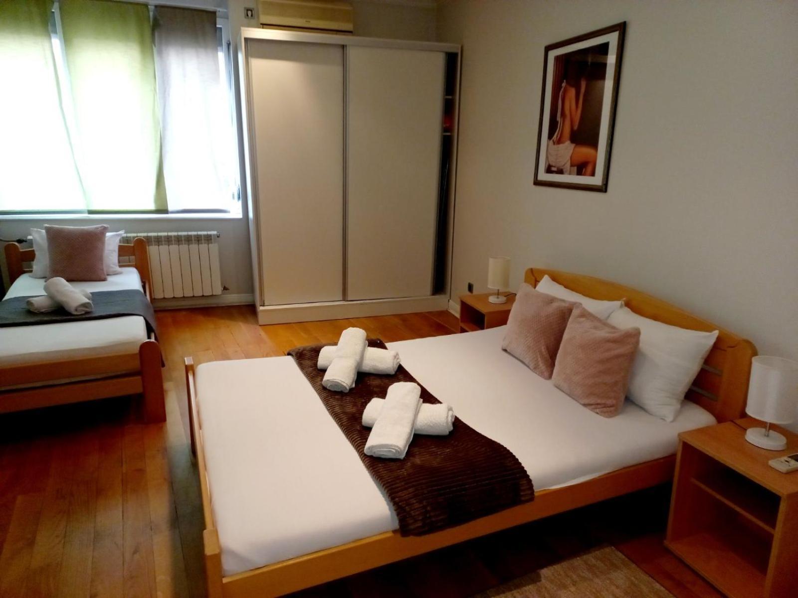 Alex Lux Apartment Belgrade Luaran gambar